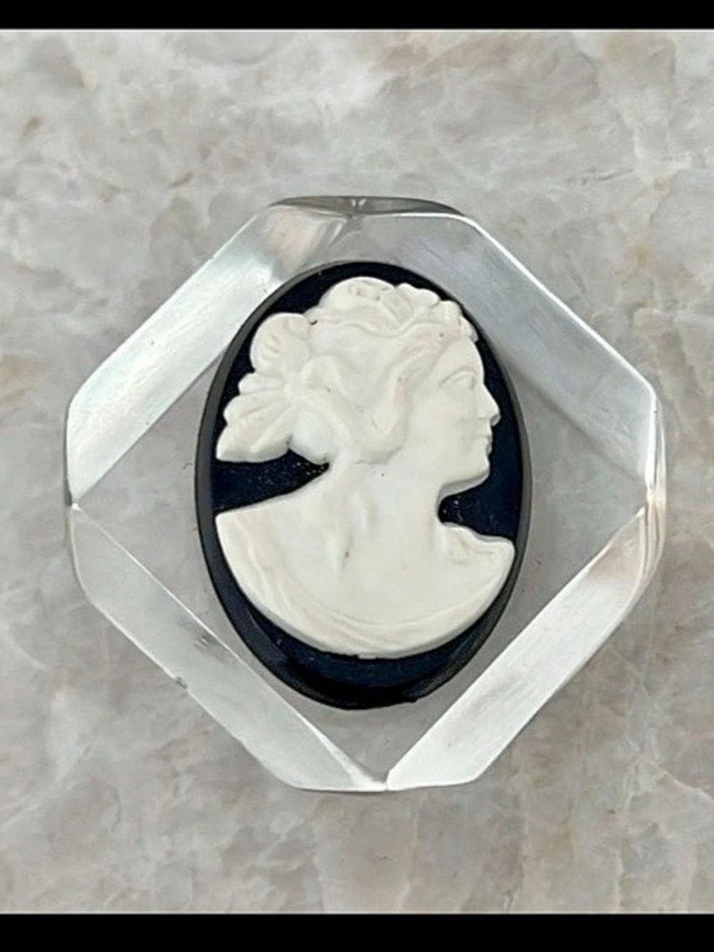 Cameo Brooch in White & Black Vintage